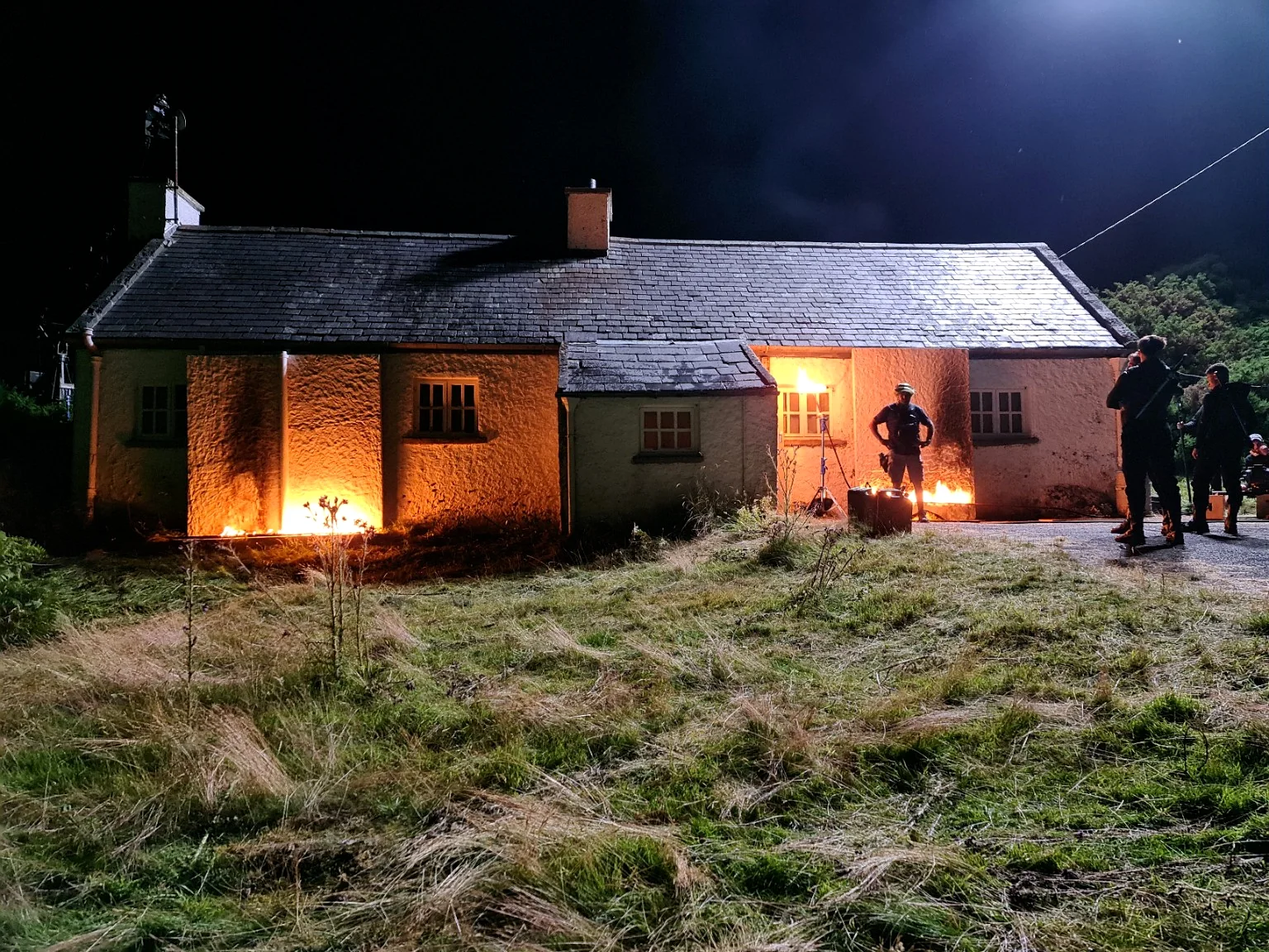 Practical fire effect at a night location